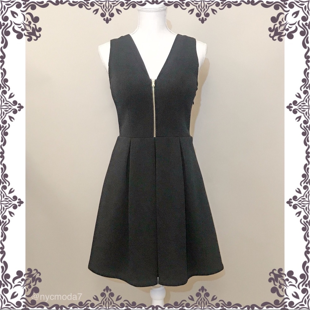 NWT GUESS Pam Sleeveless Black Dress